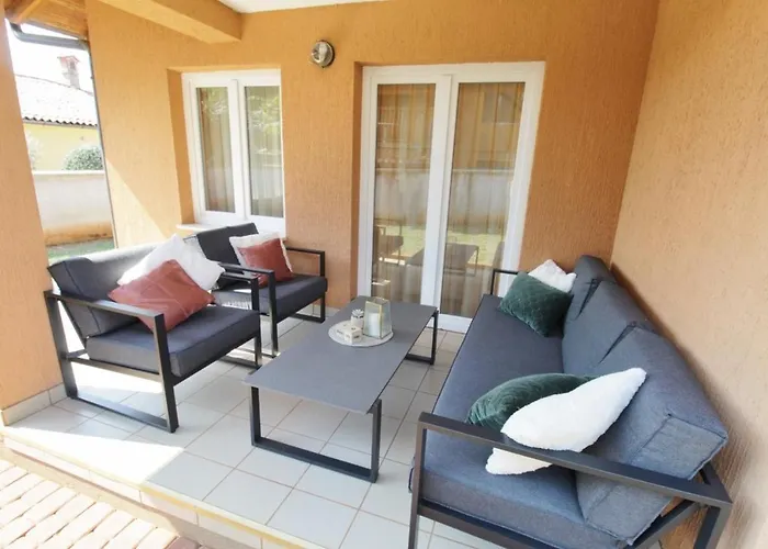 Holiday House Tina Savudrija
